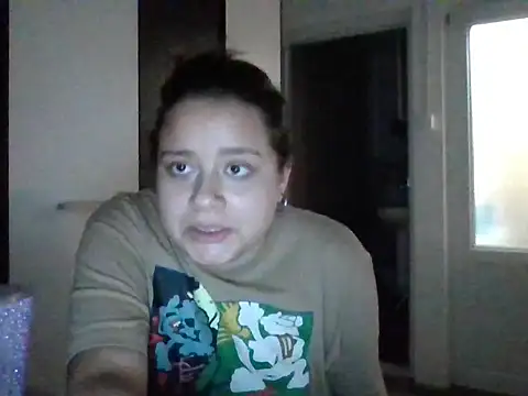 BellaVibesweet Webcam show