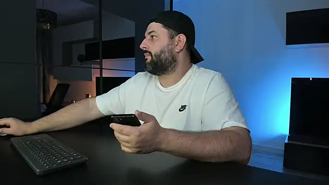 Chat +18 de DravenPeak ao vivo