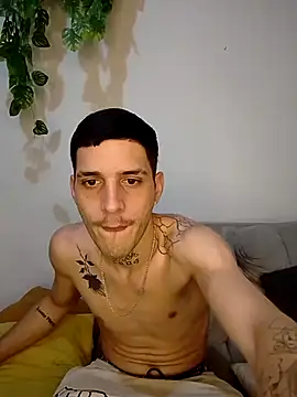 BoyMaxLatin Live XXX-Chat