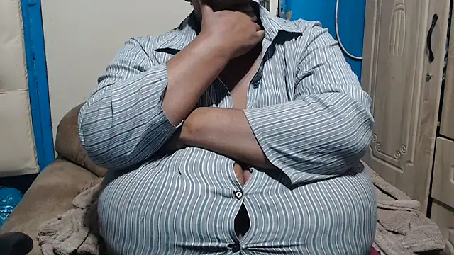 CUTEFIRMMELONSS' Live XXX Chat
