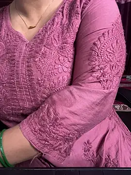 DarlingRuby Adlı Modelin Canlı XXX Sohbeti