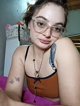 Chat +18 de Emmacut ao vivo