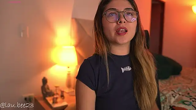 Lau_Bee's Live XXX Chat