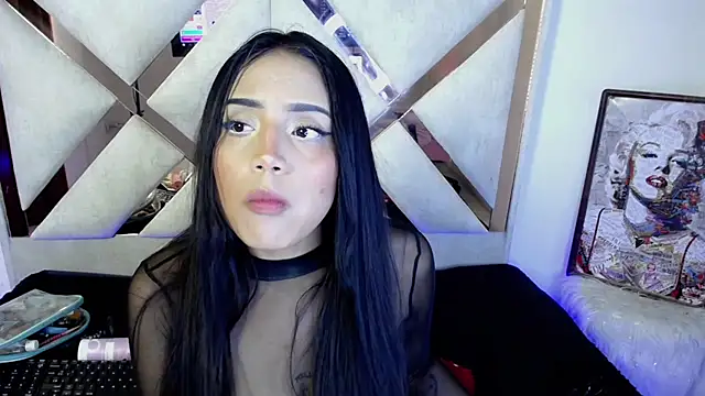 Онлайн чат XXX ladymooncs