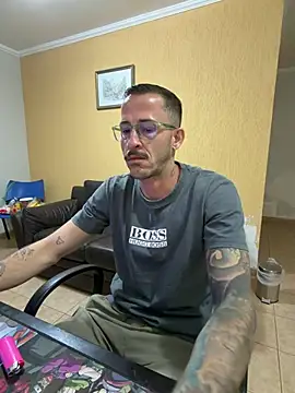 Živý XXX chat MeladoDiMel