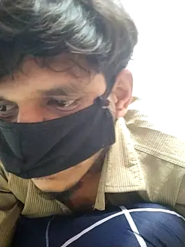 Chat XXX en directo de DarkPlayboy_aadi