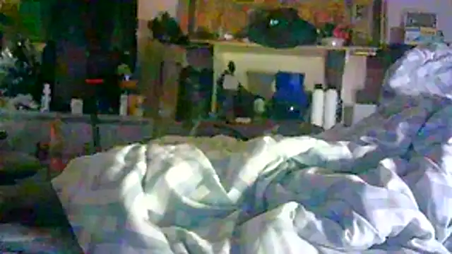 XXX chat uživo modela CR3M3_FIR3