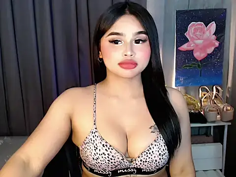 Urasian_Fucker Webcam Show