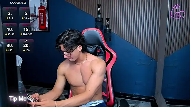 Chatroom XXX en direct de Axxel_Muscle