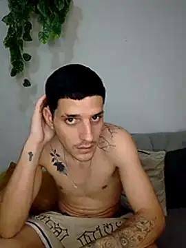BoyMaxLatin Chat XXX live