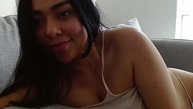 Chat XXX en directo de PetitLumiere