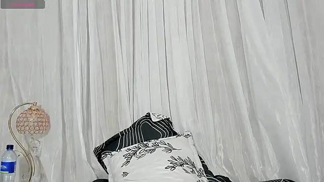 Keila_Mendoza XXX чат на живо