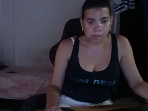 Adriana_0312 Live XXX-Chat
