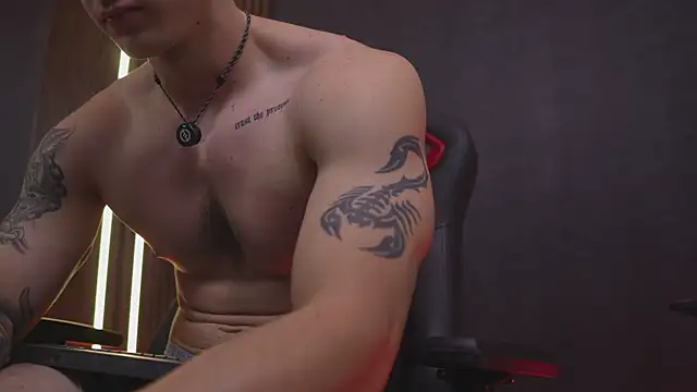 Chat XXX en directo de JacksonOlsenn