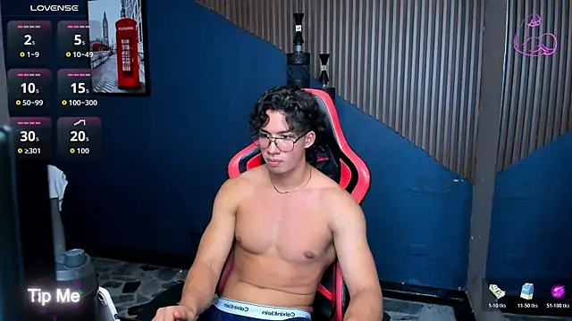 Axxel_Muscle Chat XXX live