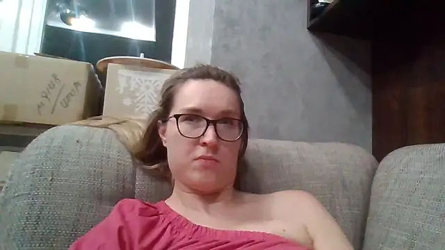 Jugira Live XXX-chat