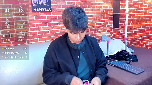 Thiago_Kozak Pertunjukan Webcam