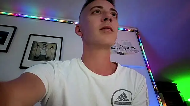 1Hugo1 Chat XXX live
