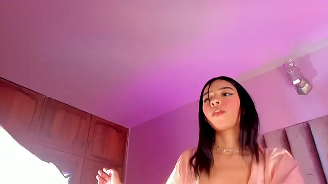 Chatroom XXX en direct de GabrielaSuarez_