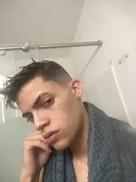 Show de Latinos_2001 na webcam