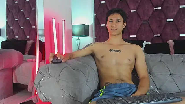 TonyBenedetti webkamerás műsora