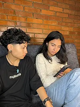 ian_mathias_ Show Webcam