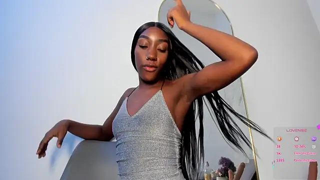 Mistt_Mia Adlı Modelin Canlı XXX Sohbeti