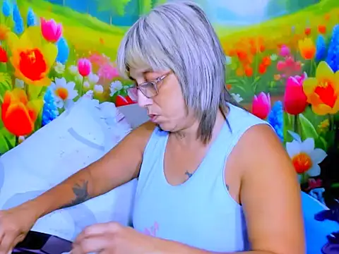 دردشة indianroxy الجنسية المباشرة