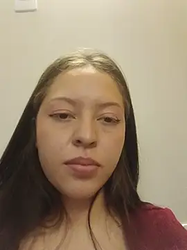 Selene_Amari Adlı Modelin Canlı XXX Sohbeti