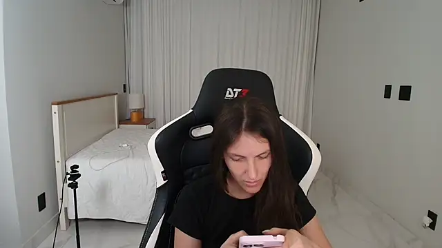 Chat XXX ao vivo de upssnowy