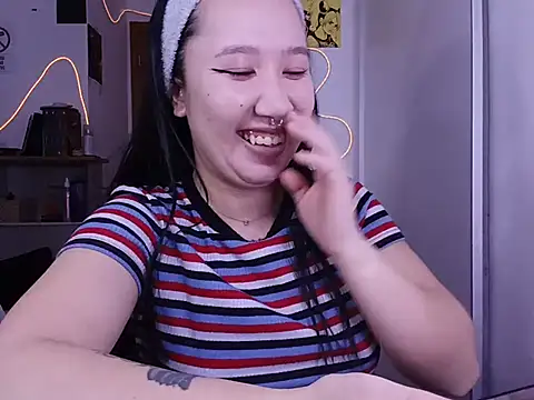 Japabaixinha Adlı Modelin Canlı XXX Sohbeti