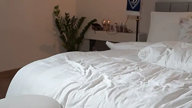 ella_twinkl 现场XXX聊天
