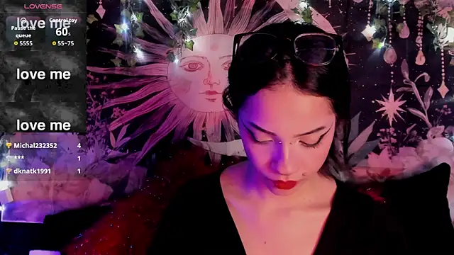 LaxiViolet's Live XXX Chat