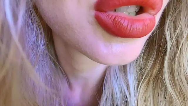 Velvet_kissx XXX чат на живо