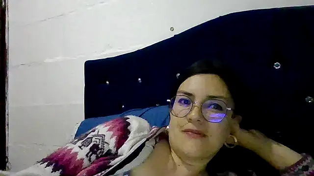 צ'אט XXX בשידור חי של princessbella93
