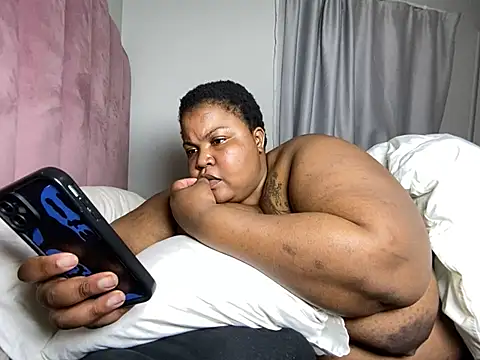 MissLola27's Live XXX Chat