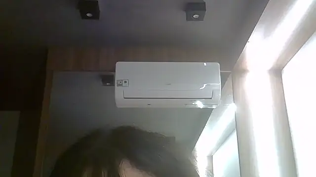 Chat XXX ao vivo de SkinnyKitten