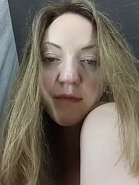 Chat XXX en directo de KattyLuuu