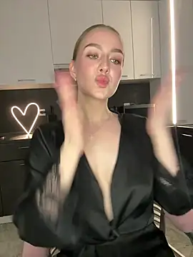 XXX chat uživo modela AlisaPearl