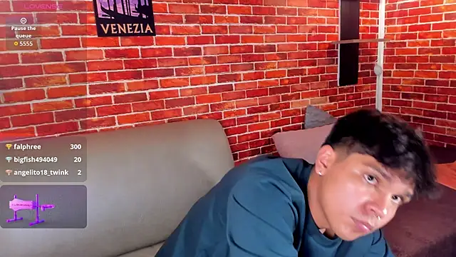 Thiago_Kozakn Webbikameraesitys