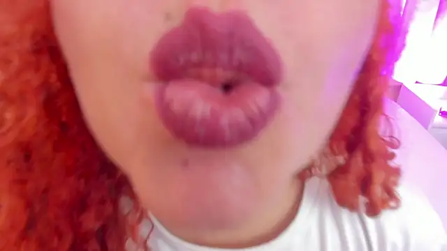 Chat XXX en directo de ChannelFox__