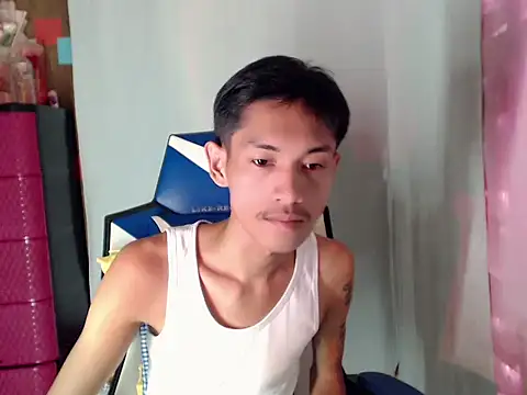 riks_tyler 现场XXX聊天
