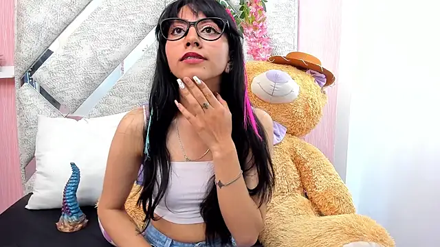 دردشة Violet_Bloomxx الجنسية المباشرة