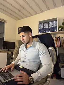 Онлайн чат XXX Dimitri_Colleman