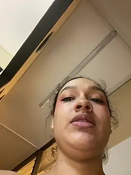 Živý XXX chat EMILYY_FOXY