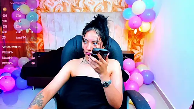Chat +18 de miichael_black ao vivo