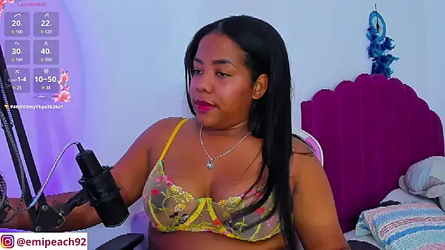 samanthaabloom's Live XXX Chat