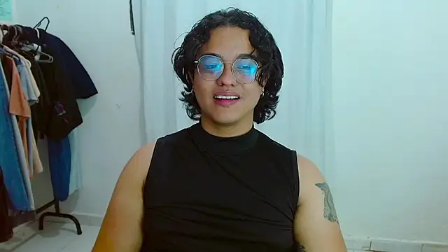 Chat XXX en directo de Diane_exotic