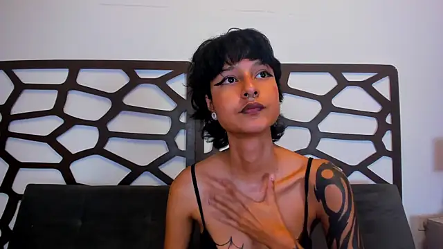 snner-velvet's Live XXX Chat
