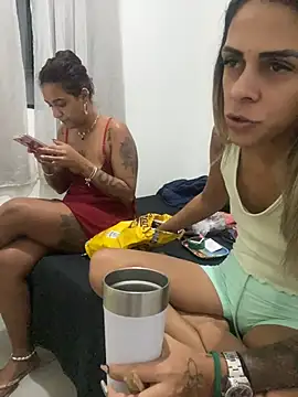 צ'אט XXX בשידור חי של sabrinaneves